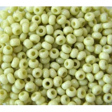 03152 Бисер непрозрачный салатовый Бисер Preciosa