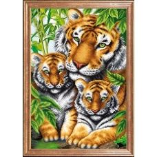 КС-097 Тигрица с тигрятами. Схема для вышивки бисером Магия Канвы