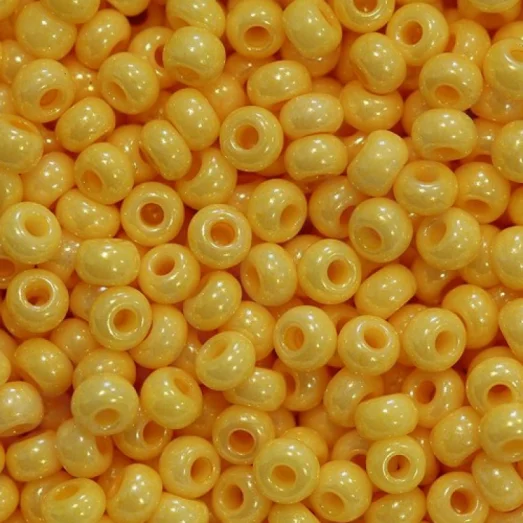 16183 Желтый натуральный, глянцевый Бисер Preciosa