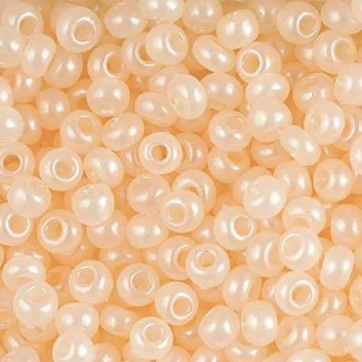 17218 Персиковый с глянцевым блеском, непрозрачный Бисер Preciosa