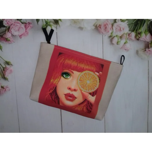 ДАНА-КОС3 Пошитая косметичка для вышивки бисером