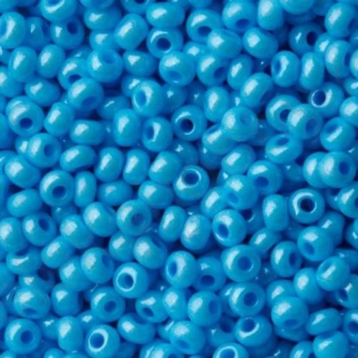 16365/6 Бисер Preciosa Голубой натуральный, непрозрачный