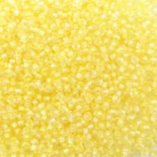 38184 Бисер Preciosa стеклянный со светло-жёлтым прокрасом глазурь