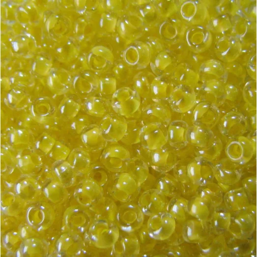 38686 Бисер Preciosa стеклянный со светло-жёлтым прокрасом глазурь терра