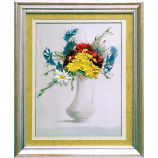 Л-024 Букет на белом. Набор для вышивки лентами ТМ Чаривна Мить