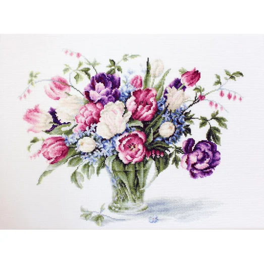 B2261 Тюльпаны. Набор для вышивки нитками. Luca-s