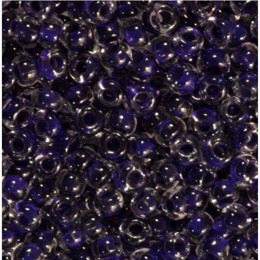 38428 Бисер Preciosa стеклянный с насыщенным фиолетовым прокрасом