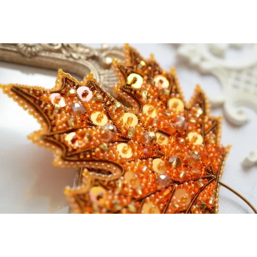 Б-116 Золотой клен. Набор для вышивки украшения Тела Артис