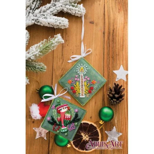 АВТ-009 Набор для вышивки бисером новогодней игрушки Тёплая шапочка. ТМ Абрис Арт