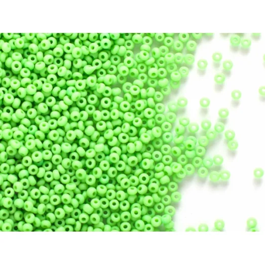 53410м Бисер Preciosa керамика нежно-салатовый матовый