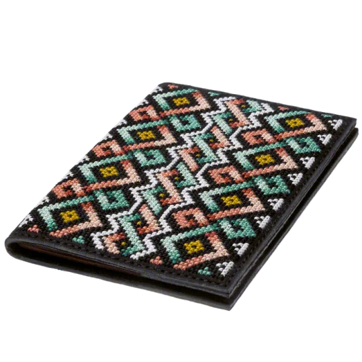 FLHL-042 Набор для вышивания нитками на искусственной коже паспорта Волшебная страна