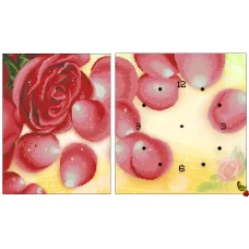 ЧКТ-3346 Панно с часами Лепестки розы (Золотистый фон). Схема для вышивки бисером Феникс