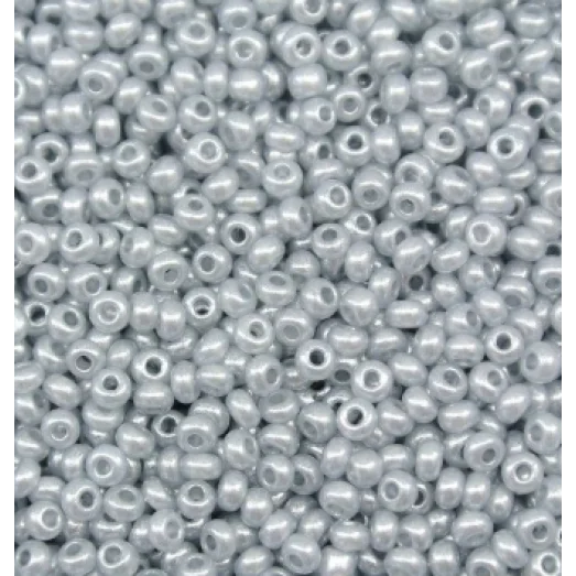 17408 Бисер Preciosa серый, полупрозрачный, жемчужный, слегка радужный