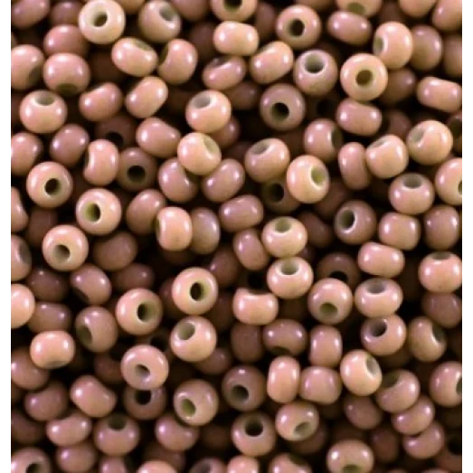 03613 Бисер бежевый непрозрачный Preciosa