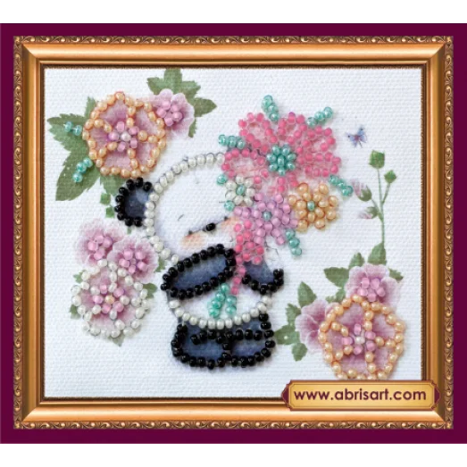 АМА-130 Мишка с букетом. Набор для вышивки бисером Абрис Арт